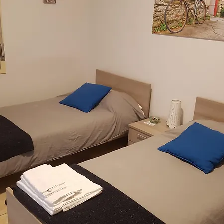 Etna Parking 3* Katánie